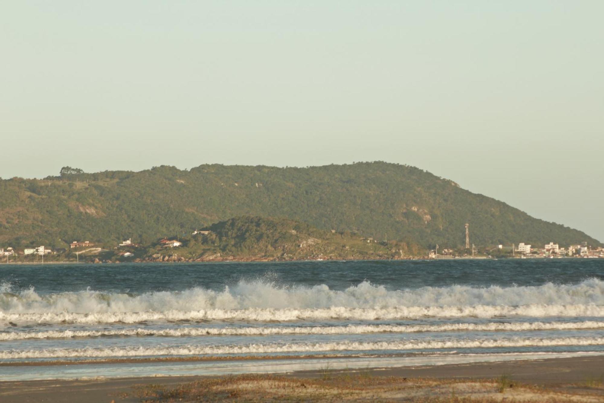 Pousada Recanto Edenico - A Beira Mar Da Praia Ponta Do Papagaio, Palhoca Sc Exterior photo