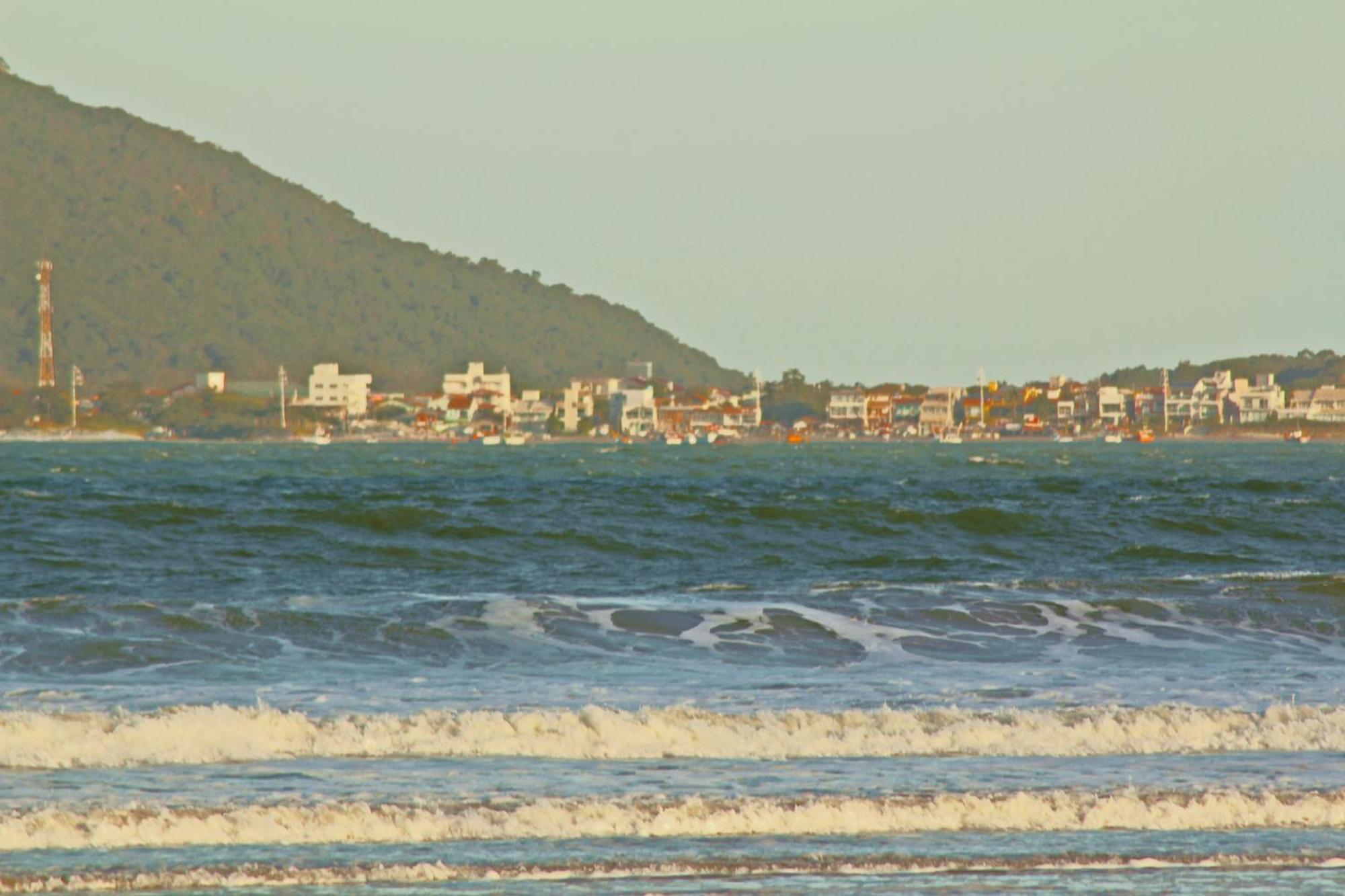 Pousada Recanto Edenico - A Beira Mar Da Praia Ponta Do Papagaio, Palhoca Sc Exterior photo